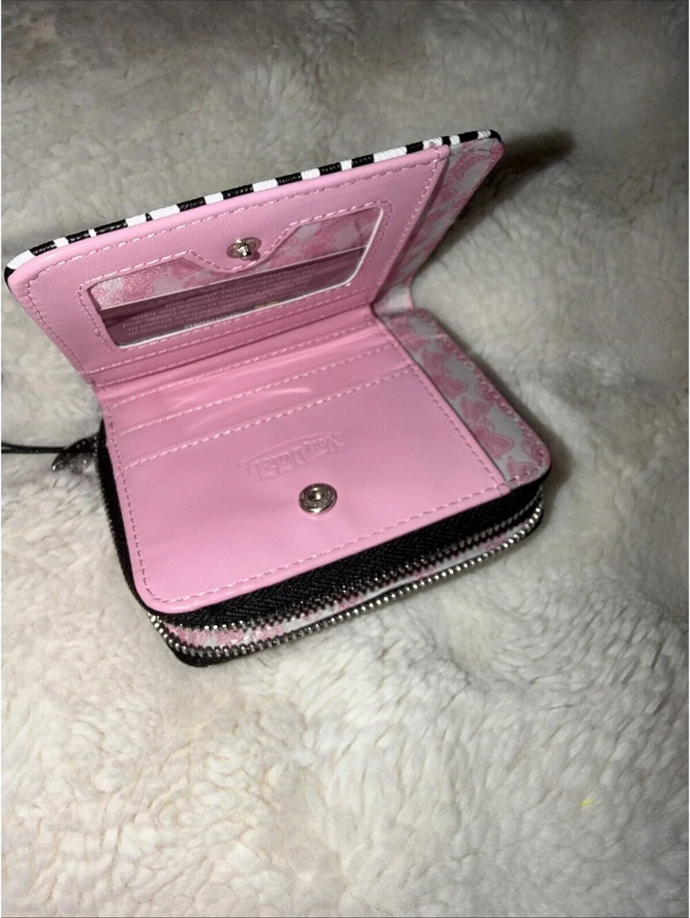 NWT Von Dutch Pink Zebra Print Zip Wallet